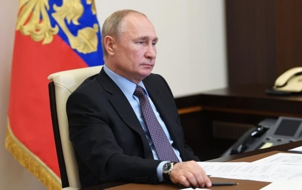 Путин сдает тесты на коронавирус раз в три дня Путин сдает тесты на коронавирус раз в три дня