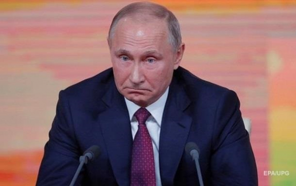 Путин ушел на самоизоляцию Путин ушел на самоизоляцию