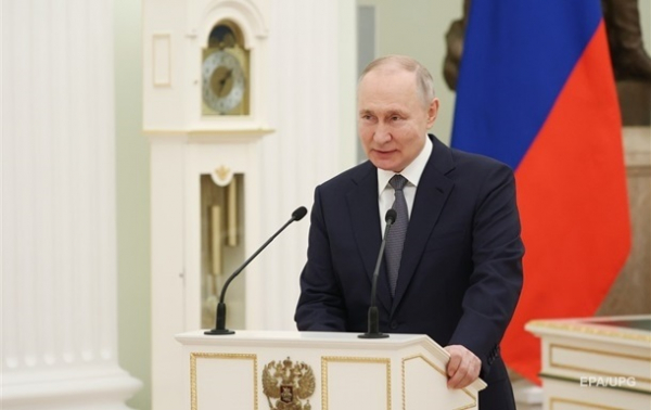 Путин утвердил новую концепцию внешней политики РФ Путин утвердил новую концепцию внешней политики РФ