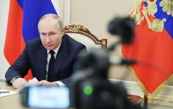 Путин заявил, что РФ справилась с коронакризисом Путин заявил, что РФ справилась с коронакризисом