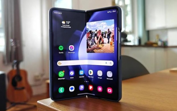 Раньше мировых: в РФ появились в продаже новые смартфоны Samsung - СМИ Раньше мировых: в РФ появились в продаже новые смартфоны Samsung - СМИ