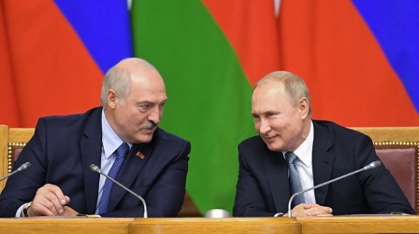 Расставить точки над «i»: зачем Лукашенко прилетел к Путину Расставить точки над «i»: зачем Лукашенко прилетел к Путину