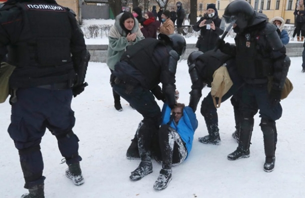 Революцией пока не пахнет. Пресса о протестах в РФСюжет