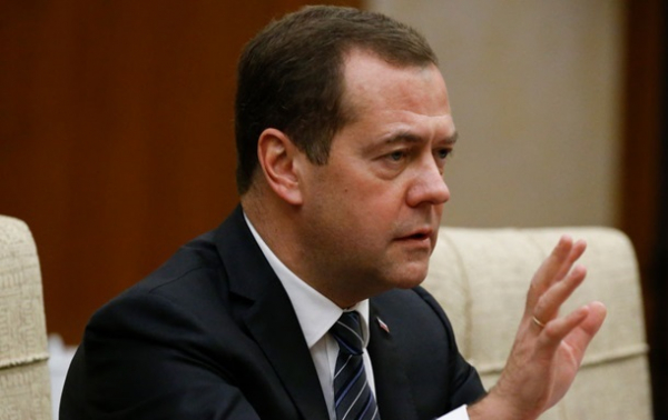 РФ порвут на части, если она проиграет - Медведев РФ порвут на части, если она проиграет - Медведев