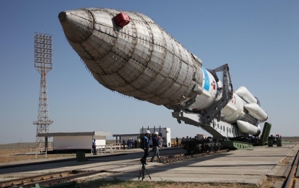Роскосмос теряет контракты из-за санкций США Роскосмос теряет контракты из-за санкций США