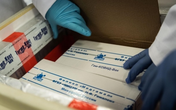 Россия подала заявку на одобрение COVID-вакцины в Европе Россия подала заявку на одобрение COVID-вакцины в Европе
