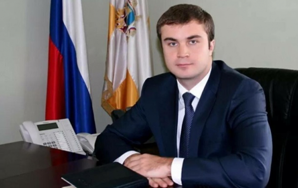 Россия "русифицирует" руководство "ЛДНР" Россия "русифицирует" руководство "ЛДНР"