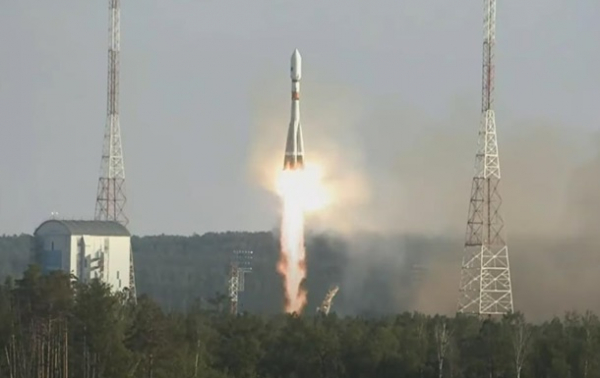 Россия запустила ракету Союз с новейшим спутником Россия запустила ракету Союз с новейшим спутником