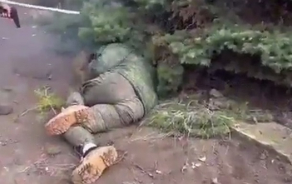 Российские СОЛЬдаты. Видео наказаний в армии РФСюжет Российские СОЛЬдаты. Видео наказаний в армии РФСюжет