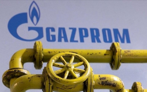 Российский Газпром почти вдвое сократил поставки газа в Европу - СМИ Российский Газпром почти вдвое сократил поставки газа в Европу - СМИ