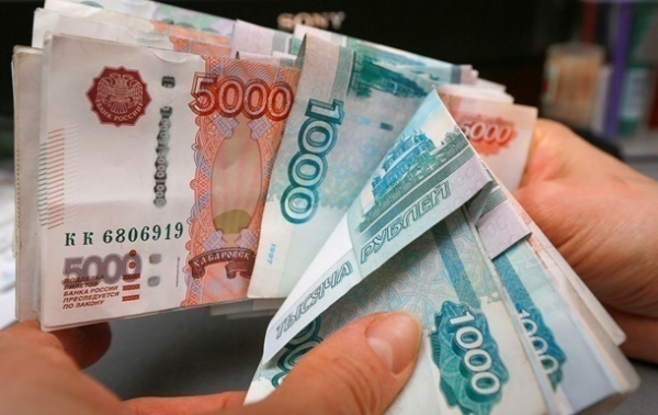 Рубль резко обвалился на фоне событий на Курщине Рубль резко обвалился на фоне событий на Курщине