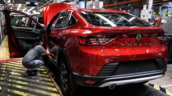 «Русские пришли»: украинские националисты травят Renault за производство автомобилей на ЗАЗе «Русские пришли»: украинские националисты травят Renault за производство автомобилей на ЗАЗе