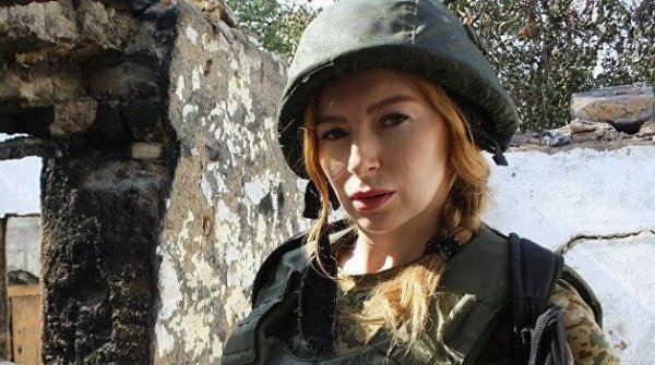 Рыжая с камерой. Памяти донецкого военкора Кати Катиной Рыжая с камерой. Памяти донецкого военкора Кати Катиной