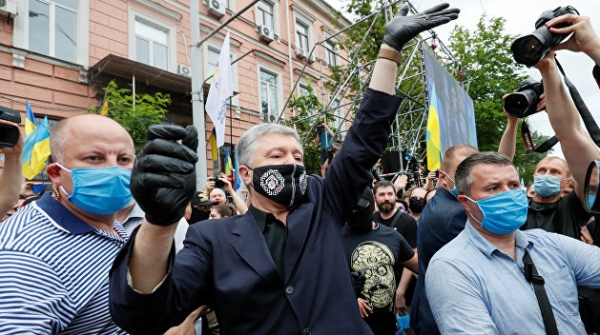 Самопровозглашённый ледокол украинской оппозиции: станет ли Порошенко снова президентом Самопровозглашённый ледокол украинской оппозиции: станет ли Порошенко снова президентом