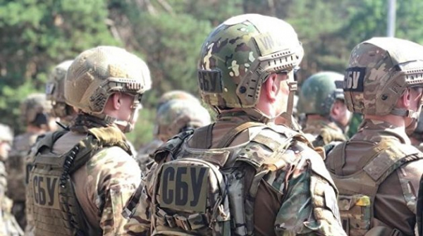 СБУ стягивает свои подразделения к границе с Крымом СБУ стягивает свои подразделения к границе с Крымом