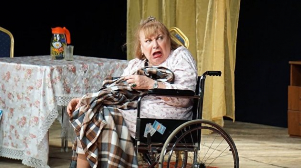 Шампанское Пельтцер и брак с внуком Маяковского: Татьяне Кравченко — 68 лет Шампанское Пельтцер и брак с внуком Маяковского: Татьяне Кравченко — 68 лет