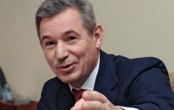 Шестой российский миллиардер из списка Forbes отказался от гражданства РФ Шестой российский миллиардер из списка Forbes отказался от гражданства РФ