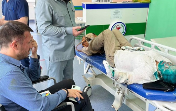 Сломали пальцы: в Чечне избили журналистку и адвоката Сломали пальцы: в Чечне избили журналистку и адвоката