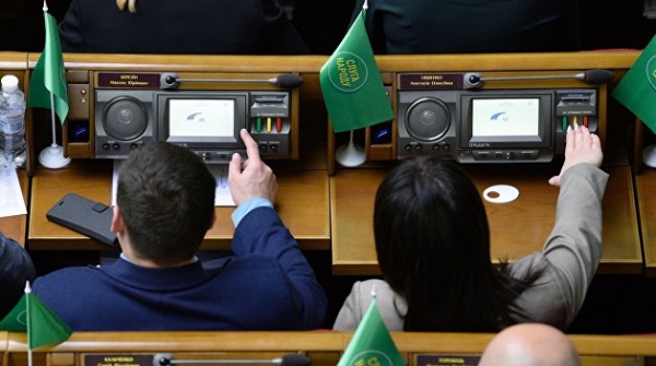 &laquo;Слуги народа&raquo; перед выборами: какие шансы у президентской партии Украины