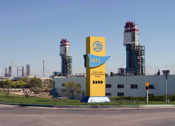 Сначала госпредприятия в Украине режут на металл, а потом украинцам втридорога продают зарубежную продукцию
Сначала госпредприятия в Украине режут на металл, а потом украинцам втридорога продают зарубежную продукцию