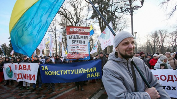 СНБО нашел «доказательство» российского следа в антипрививочных митингах в Киеве СНБО нашел «доказательство» российского следа в антипрививочных митингах в Киеве