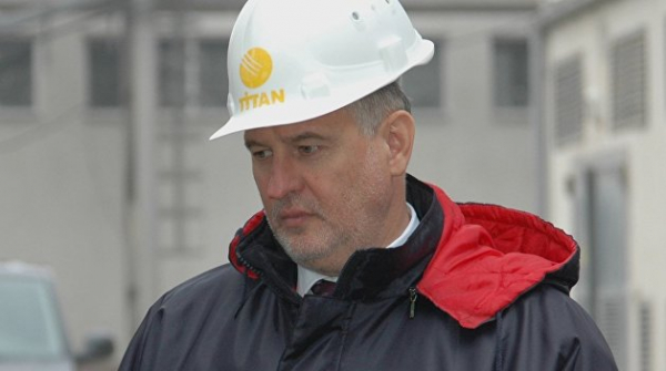 СНБО поручил национализировать предприятие Фирташа и разобраться с МАУ Коломойского СНБО поручил национализировать предприятие Фирташа и разобраться с МАУ Коломойского
