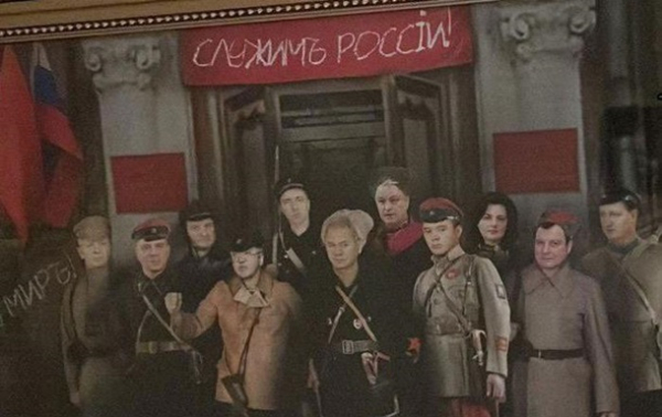Соцсети показали портреты, обнаруженные у задержанного экс-заместителя Шойгу Соцсети показали портреты, обнаруженные у задержанного экс-заместителя Шойгу