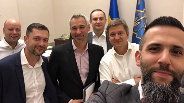 &laquo;Союз меча и орала&raquo;: министры Порошенко и Зеленского совместно создают новый проект