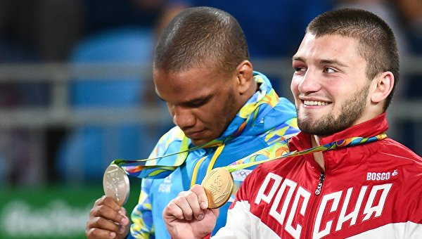 Спорт в политике: уникальный путь депутата Рады Жана Беленюка к золоту Олимпиады Спорт в политике: уникальный путь депутата Рады Жана Беленюка к золоту Олимпиады