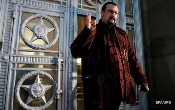 Стивен Сигал вступил в российскую партию Стивен Сигал вступил в российскую партию