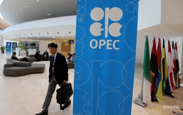 Страны ОПЕК+ договорились увеличить добычу нефти Страны ОПЕК+ договорились увеличить добычу нефти