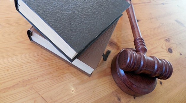 Суд арестовал девятерых радикалов, обстрелявших автобус с оппозиционерами под Харьковом Суд арестовал девятерых радикалов, обстрелявших автобус с оппозиционерами под Харьковом