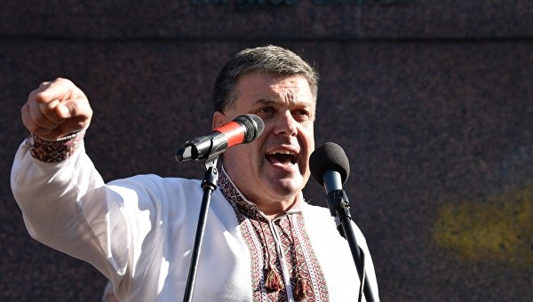 «Свобода»: путь вниз. Националисты Тягнибока теряют поддержку «Свобода»: путь вниз. Националисты Тягнибока теряют поддержку