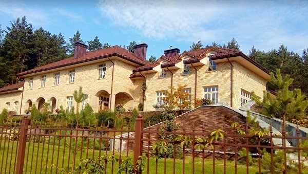 Трое против Лукашенко. Непредсказуемость выборов президента Белоруссии