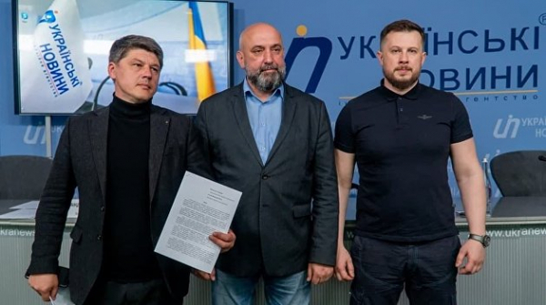 Трое против Зеленского: почему атошникам не нравится «закон о добробатах» Трое против Зеленского: почему атошникам не нравится «закон о добробатах»