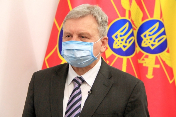 У министра обороны Украины Тарана обнаружили коронавирус
У министра обороны Украины Тарана обнаружили коронавирус
