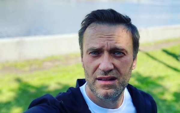 У Навального просят Кремль перевезти его в Европу У Навального просят Кремль перевезти его в Европу