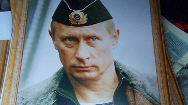 У одессита на границе с Молдавией отобрали портреты Путина У одессита на границе с Молдавией отобрали портреты Путина