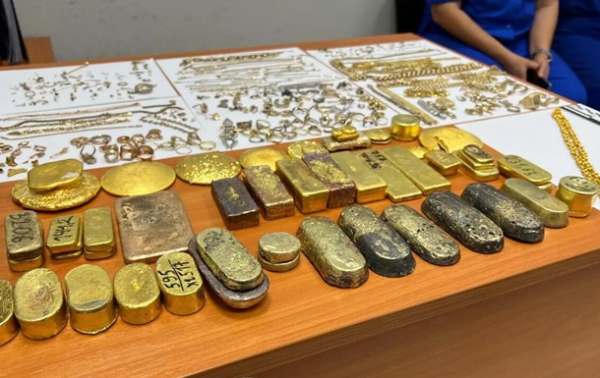 У россиянина в аэропорту изъяли почти 30 кг золота У россиянина в аэропорту изъяли почти 30 кг золота