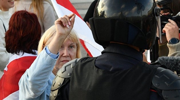 Удар по опоре Лукашенко. Белорусская оппозиция сосредоточилась на силовиках Удар по опоре Лукашенко. Белорусская оппозиция сосредоточилась на силовиках