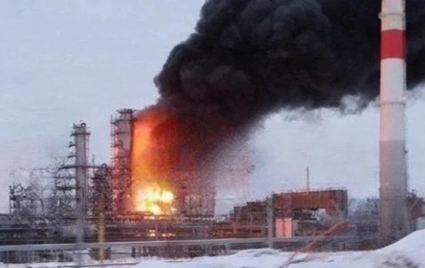 Удары по НПЗ в РФ привели к росту цены на нефть Удары по НПЗ в РФ привели к росту цены на нефть