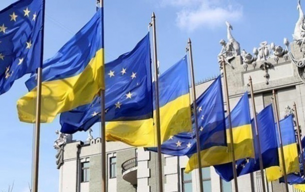 Украина получила 1,5 млрд евро от ЕС Украина получила 1,5 млрд евро от ЕС