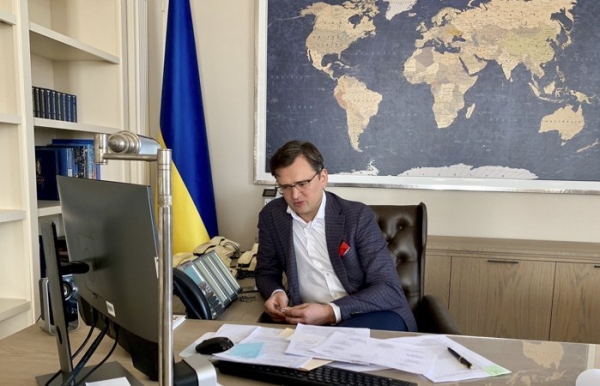 Украина стремится к миру, но не видит конструктива со стороны РФ, - Кулеба
Украина стремится к миру, но не видит конструктива со стороны РФ, - Кулеба