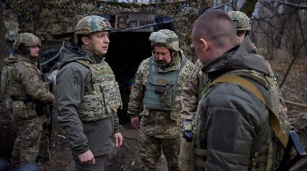 Украина в 2021 году: политика, ориентированная на войну всех со всеми Украина в 2021 году: политика, ориентированная на войну всех со всеми