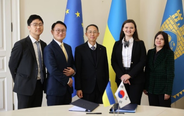 Украина впервые получит льготный кредит на $100 млн от Кореи Украина впервые получит льготный кредит на $100 млн от Кореи