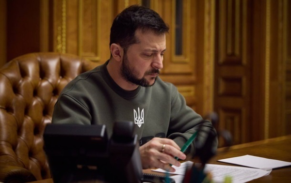 Украина ввела новые санкции против российской авиаотрасли Украина ввела новые санкции против российской авиаотрасли