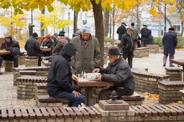 Украинцев (не всех) планируют перевести на накопительные пенсии. Кого коснется реформа и в чем ее суть?
Украинцев (не всех) планируют перевести на накопительные пенсии. Кого коснется реформа и в чем ее суть?