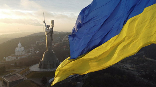Украинцы вышли на митинг против капитуляции Украинцы вышли на митинг против капитуляции
