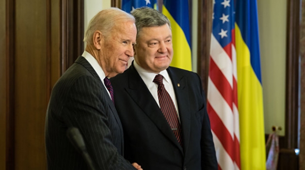 Украиной управляет «глубинное государство» США. Эксперты о «схеме Деркача» Украиной управляет «глубинное государство» США. Эксперты о «схеме Деркача»