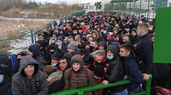 Украинские гастарбайтеры рвутся в Польшу, хотя их там всё меньше ждут Украинские гастарбайтеры рвутся в Польшу, хотя их там всё меньше ждут